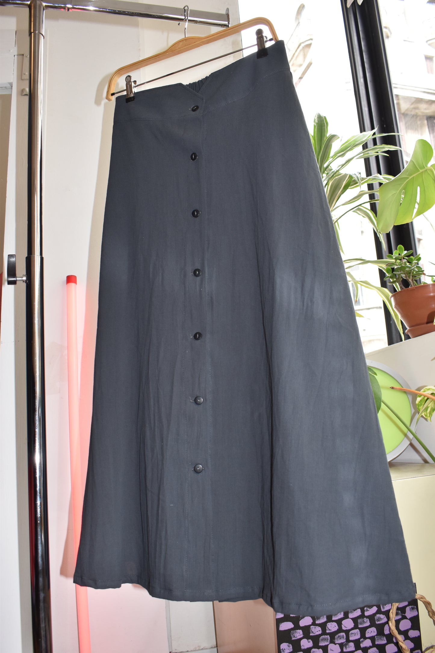 Falda Folk gris grafito