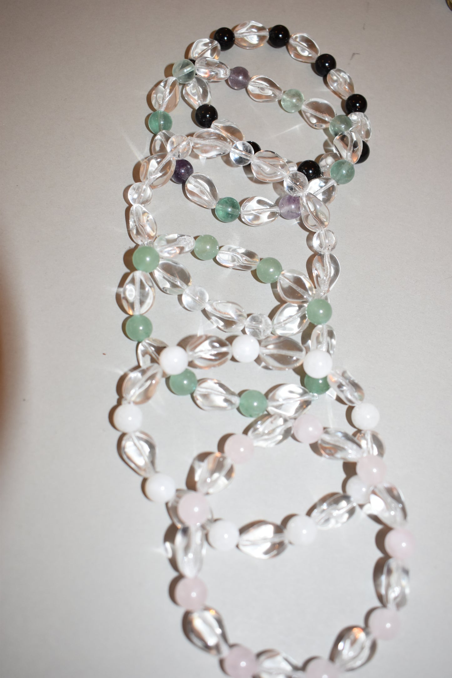 Pulsera malva +piedras naturales