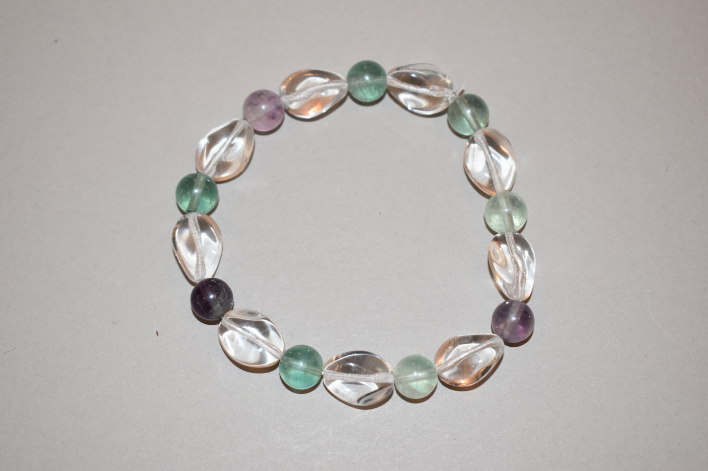 Pulsera malva +piedras naturales