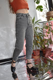 denim mom fit -Reina black stone wash
