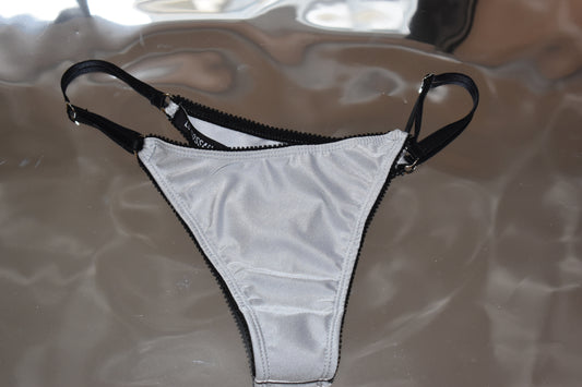 Tanga colaless uma