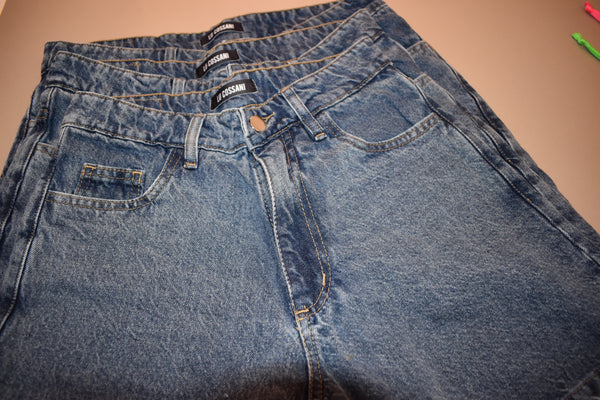 Short denim